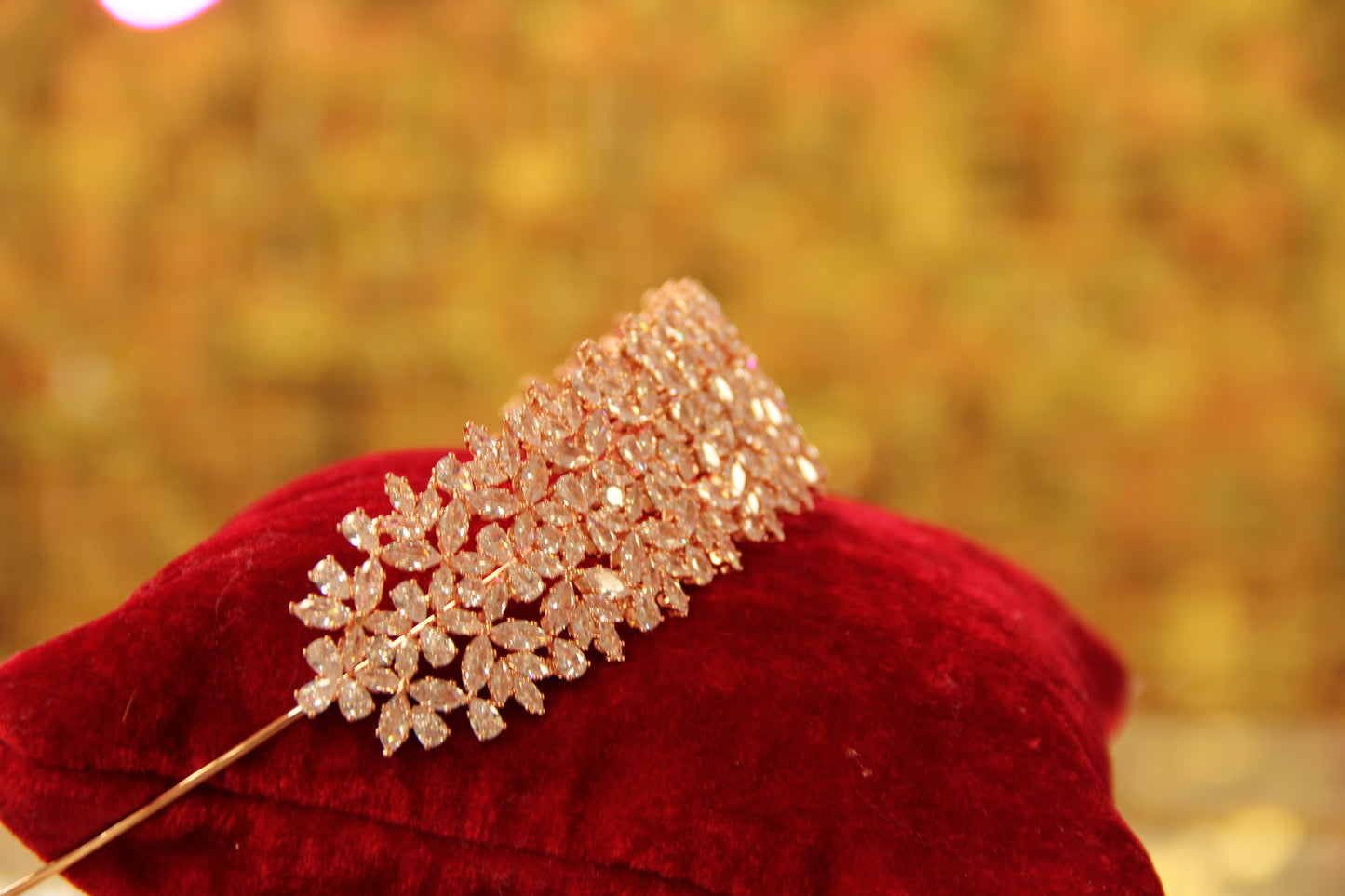 Tiara 3647